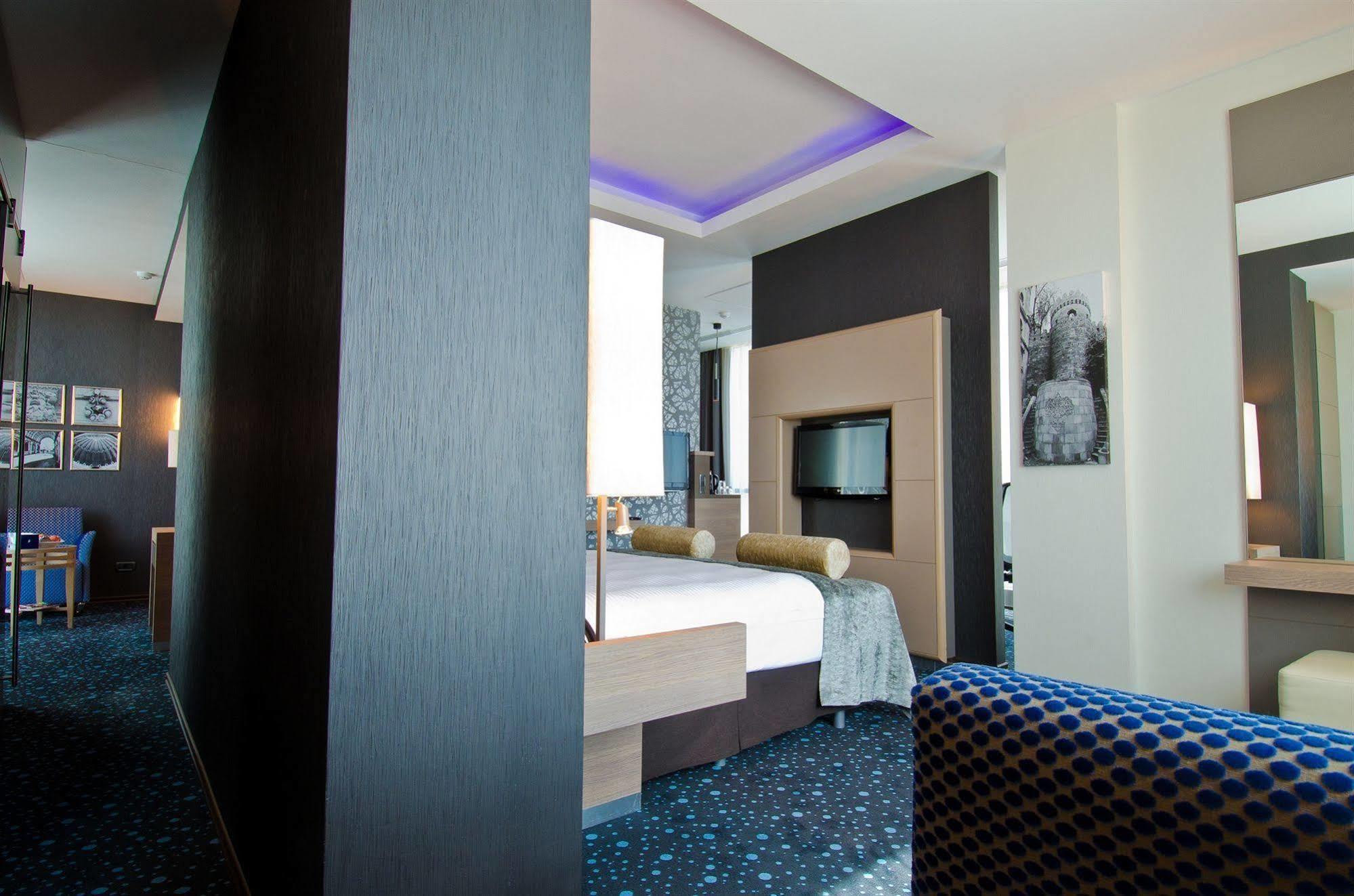 Chirag Plaza Hotel Baku Eksteriør billede
